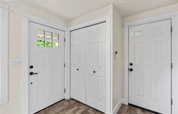 855 CALVIN St, Eugene, OR 97401