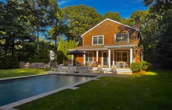 18 Cowhill Lane, Wainscott, NY 11937