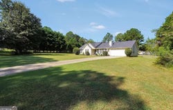 41 Giles Drive, Mcdonough, GA 30252