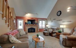 5310 Glencrie Drive, Quincy, IL 62305