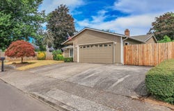 632 SW WILLOWBROOK Ave, Gresham, OR 97080