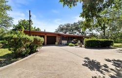 9675 County Road 325, Mathis, TX 78368