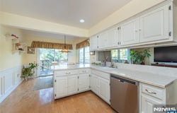 8 Birdseye Circle, Wayne, NJ 07470
