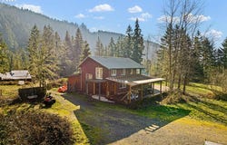 80181 LOST CREEK Rd, Dexter, OR 97431