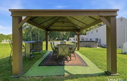 6 Jericho Drive, Old Lyme, CT 06371