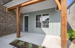 5018 Stonewater Dr, Gonzales, LA 70737