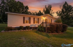 33 Ted Street, Ohatchee, AL 36271