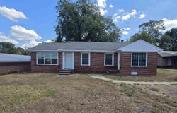 326 Hill Ave, Pittsburg, TX 75686