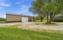 32195 234th Street, Eldora, IA 50627