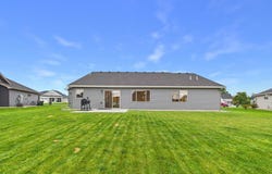 214 Woolgrass Way, Avon, MN 56310