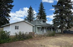 76 W Center St, Hatch, UT 84735
