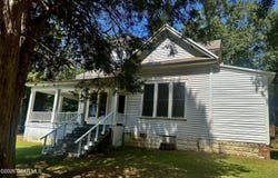 286 Chester Street, Ackerman, MS 39735