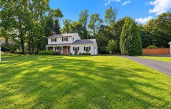 2 Salem Drive, Stony Brook, NY 11790