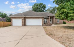 511 N Montauk Drive, Nixa, MO 65714