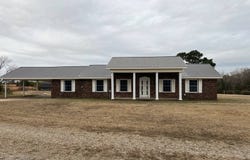 5823 Pond Creek Road, Ozark, AR 72949