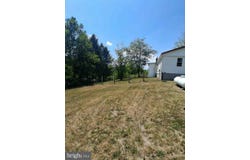 702 DOLLAR, BUNKER HILL, WV 25413