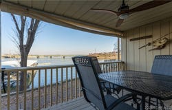 875 Parkside Ln, Osage Beach, MO 65065
