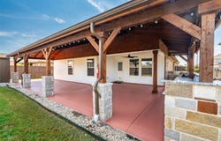 303 Triple Crown Lane, Ponder, TX 76259