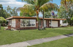 272 W 46th St, Hialeah, FL 33012