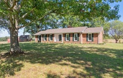 6920 HWY 192, HOLLADAY, TN 38341