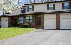 7 Cactus Court, Edison, NJ 08820