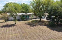 195 City View Dr, Maxwell, TX 78656