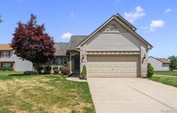 8249 Clocktower Court, Romulus, MI 48174