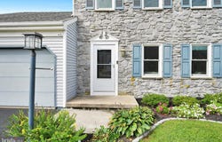 113 LAURIE Lane, LITITZ, PA 17543