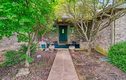 570 N Center, Blossom, TX 75416