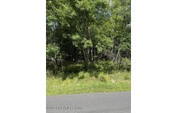 697 Clearview Drive, Long Pond, PA 18334