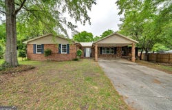 111 Weaver Road, Warner Robins, GA 31093