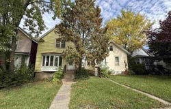 217 8th St S, Virginia, MN 55792