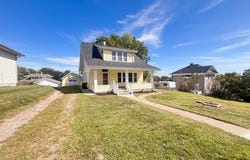 306 N Pine, Genoa, NE 68640