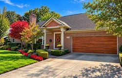 971 S Renaud Road, Grosse Pointe Woods, MI 48236