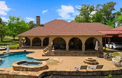 440 Susan Rd, Gladewater, TX 75647