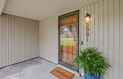 8001 CLAREDALE Dr, Bartlett, TN 38133