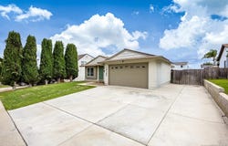 10105 Shaggybark Dr, Santee, CA 92071