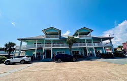 76 Market St, Apalachicola, FL 32320