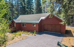11967 Snowpeak Way, Truckee, CA 96161