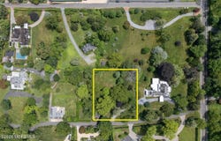 7 Belknap Lane, Rumson, NJ 07760