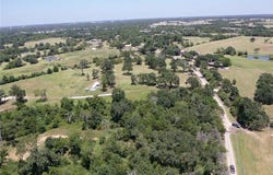 1224 S State Street, Madisonville, TX 77864