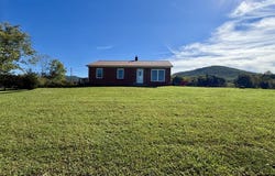 455 Flatwoods Road, Marion, VA 24354
