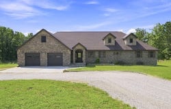 1295 Spring Valley, Marshfield, MO 65706