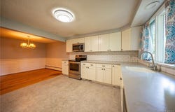 260 S Forest Road, Buffalo, NY 14221