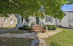 212 Stephenson Ave, Middlesex Boro, NJ 08846-1633