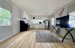 2993 Curtis Street, Des Plaines, IL 60018