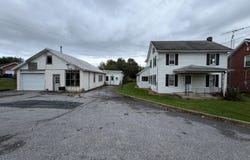 2055 BUCHANAN TRAIL E, GREENCASTLE, PA 17225