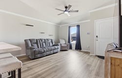 1280 Meadows Dr, Benton, AR 72019