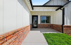 23 Kingdom Ct, Goddard, KS 67052