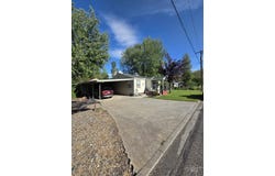 109 3rd Street, Pomeroy, WA 99347